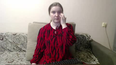 Snapshot of aquanarmin chatting on 03-12-26, 11:33 Josefin online show from 03-12-26, 11:33
