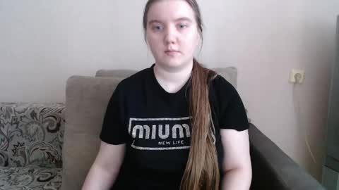 Snapshot of aquanarmin chatting on 04-10-26, 07:57 Josefin online show from 04-10-26, 07:57