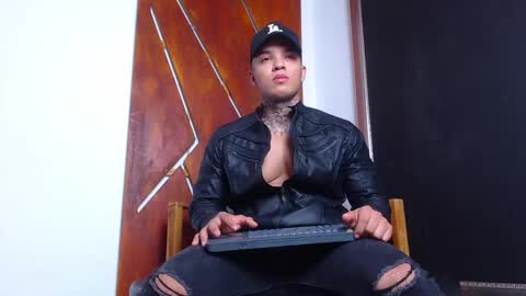 Snapshot of aquiles_elpapi chatting on 02-03-25, 03:59 AquilesElpapi online show from 02-03-25, 03:59