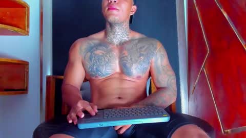 Snapshot of aquiles_elpapi chatting on 03-20-26, 10:36 AquilesElpapi online show from 03-20-26, 10:36