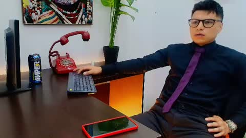 Snapshot of aquilestaylor chatting on 07-10-26, 12:08 aquilestaylor online show from 07-10-26, 12:08