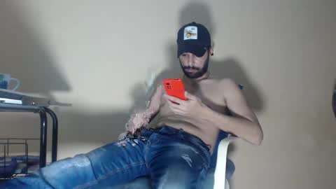 Snapshot of arabebigcock chatting on 10-13-25, 06:57 ARABE online show from 10-13-25, 06:57