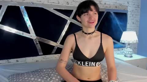 ArabellaBlue online show from 10-14-25, 01:34