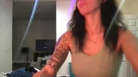 Snapshot of arabianprincess37 chatting on 01-13-26, 10:15 arabianprincess37 online show from 01-13-26, 10:15