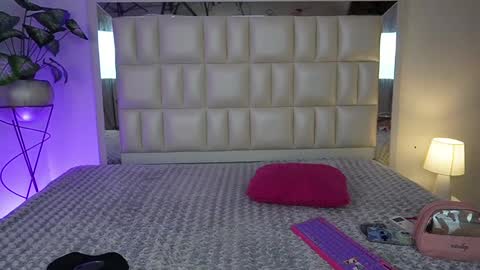   online show from 12-18-24, 07:04