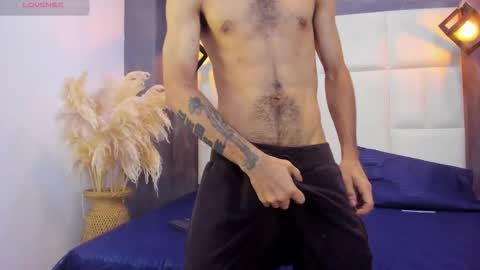 Snapshot of arah_issaa chatting on 10-28-25, 10:56 arah_issaa online show from 10-28-25, 10:56