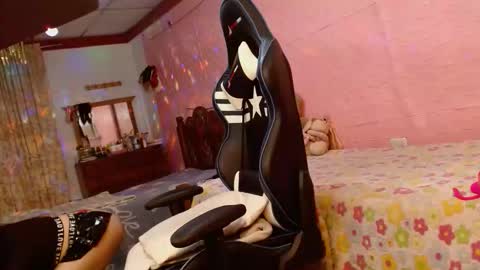 Aranza online show from 10-31-25, 10:16