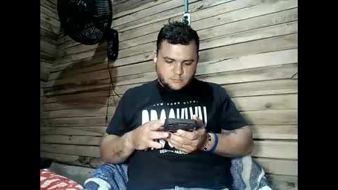 Snapshot of arcanguel_05 chatting on 05-10-26, 04:39 arcanguel 05 online show from 05-10-26, 04:39