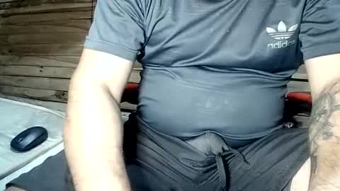 Snapshot of arcanguel_05 chatting on 06-12-26, 04:44 arcanguel 05 online show from 06-12-26, 04:44