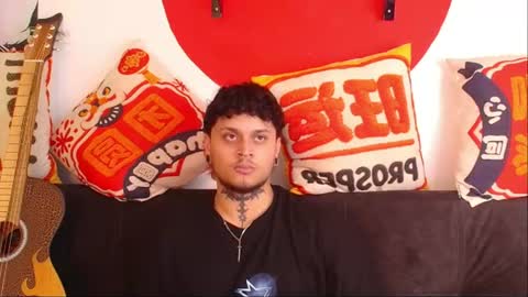 Snapshot of arcano__rh chatting on 06-10-26, 02:34 Loki online show from 06-10-26, 02:34