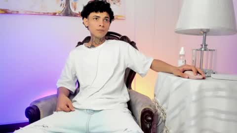 Snapshot of arceluuz chatting on 03-12-25, 08:10 Arceluz online show from 03-12-25, 08:10