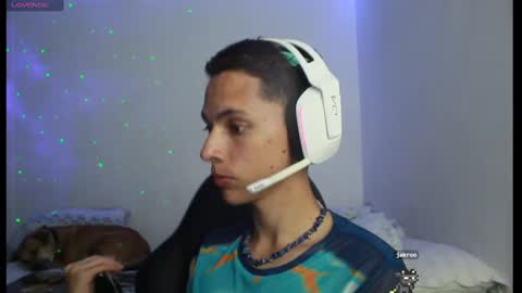 Snapshot of archi_love chatting on 02-28-25, 07:58 ARCHIBALDO online show from 02-28-25, 07:58