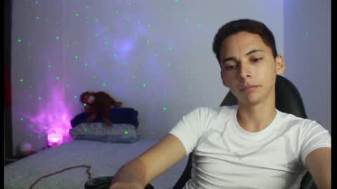 Snapshot of archi_love chatting on 03-08-25, 06:43 ARCHIBALDO online show from 03-08-25, 06:43