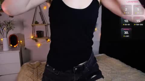 Jenny online show from 10-08-25, 07:17
