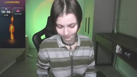 Snapshot of arden_moraine chatting on 01-08-26, 10:56 Im Arden online show from 01-08-26, 10:56