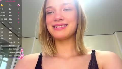 Caroline online show from 06-18-26, 04:11