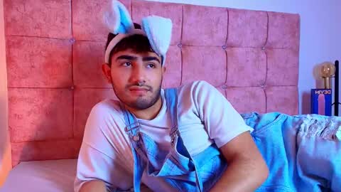 Ares Alpha  online show from 10-25-25, 09:20