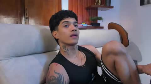 Snapshot of aress444 chatting on 09-10-25, 03:06 aress444 online show from 09-10-25, 03:06