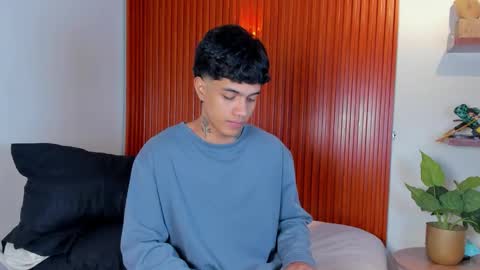 Snapshot of aress444 chatting on 09-13-25, 02:33 aress444 online show from 09-13-25, 02:33