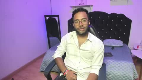 Snapshot of arez_vortex_ chatting on 06-09-26, 07:36 Alex Cortez online show from 06-09-26, 07:36