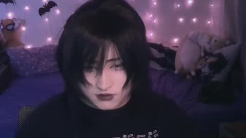 Ahri online show from 03-05-25, 03:51