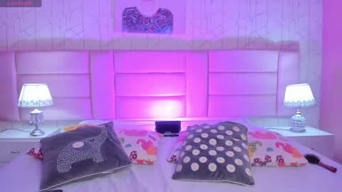 Ari  online show from 01-14-25, 01:15