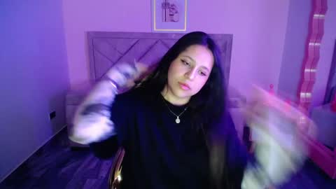 Snapshot of aria_ch1 chatting on 11-11-25, 09:48 Aria online show from 11-11-25, 09:48