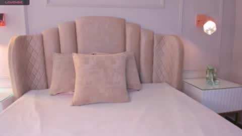 Aria  online show from 01-15-25, 02:49