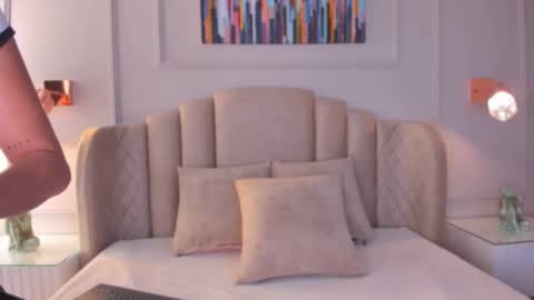 Aria  online show from 01-18-25, 02:58