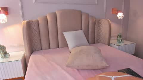 Aria  online show from 02-22-25, 03:56