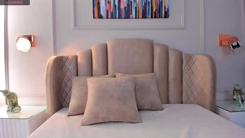 Aria  online show from 03-08-25, 03:39