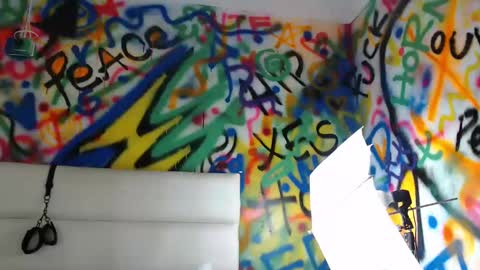 Snapshot of aria_martiin chatting on 02-20-25, 11:53 aria online show from 02-20-25, 11:53