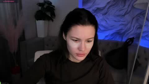 aria_mila online show from 03-31-26, 02:57