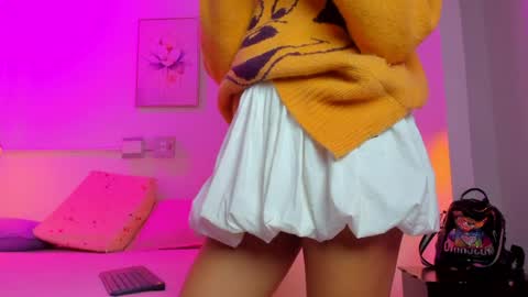 Snapshot of aria_millers1 chatting on 05-07-26, 11:26 aria_millers1 online show from 05-07-26, 11:26