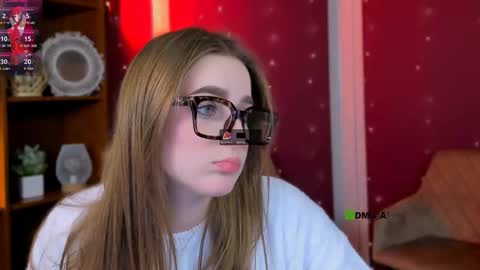 Luna online show from 11-04-25, 12:26