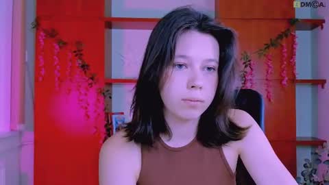 Snapshot of aria_wild_ chatting on 06-21-26, 07:05 aria_wild_ online show from 06-21-26, 07:05