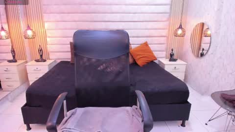 Snapshot of ariaa_belle chatting on 07-11-26, 05:26 ARI online show from 07-11-26, 05:26
