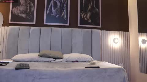 Ariaa online show from 11-05-25, 07:03