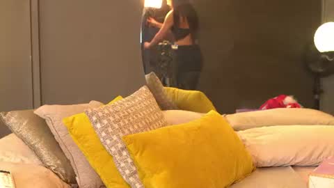 Snapshot of ariaa_isabell chatting on 07-08-26, 06:45 Ariaa online show from 07-08-26, 06:45