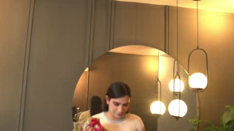 Snapshot of ariaa_isabell chatting on 07-17-26, 06:46 Ariaa online show from 07-17-26, 06:46
