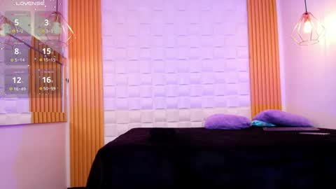 Snapshot of ariabelle1 chatting on 04-15-26, 11:28 AriaBelle1 online show from 04-15-26, 11:28