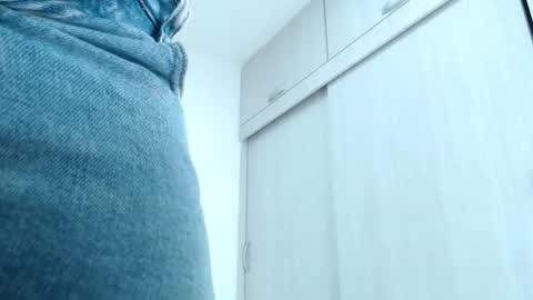 Snapshot of ariacoral chatting on 10-17-25, 01:03 ariacoral online show from 10-17-25, 01:03