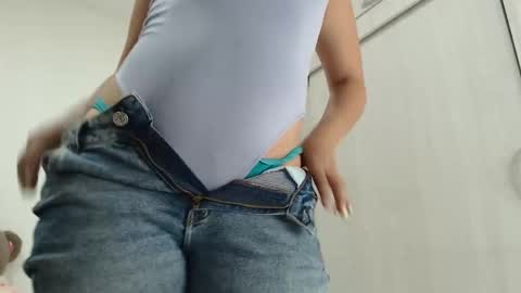 Snapshot of ariacoral chatting on 10-19-25, 12:39 ariacoral online show from 10-19-25, 12:39