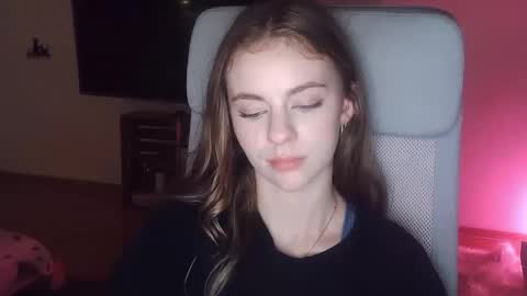 AriaCreazy online show from 11-08-25, 09:24