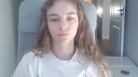 Snapshot of ariacreazy chatting on 07-16-26, 06:19 AriaCreazy online show from 07-16-26, 06:19