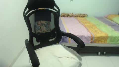 ...Ariana... online show from 03-03-25, 08:21