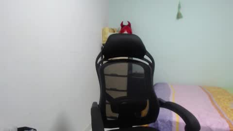 ...Ariana... online show from 09-23-25, 05:16