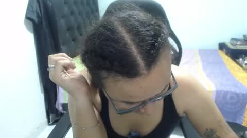 Snapshot of ariadna_6 chatting on 05-26-26, 06:37 ...Ariana... online show from 05-26-26, 06:37
