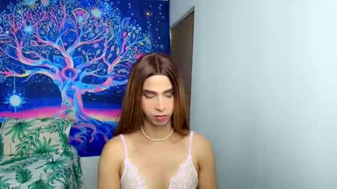 Snapshot of ariadna_dudamel chatting on 12-15-25, 05:44 ariadna_dudamel online show from 12-15-25, 05:44