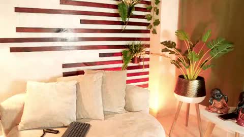 Snapshot of ariadna_milano chatting on 06-25-26, 01:15 - -. .- Ariadna -. .- - online show from 06-25-26, 01:15